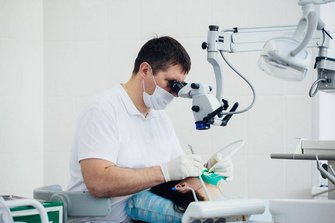 Микроскоп в работе